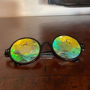 Black diffraction glasses